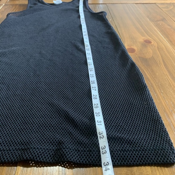 Mesh Beach Cover Up Size Small 100% Polyester - Picture 7 of 7